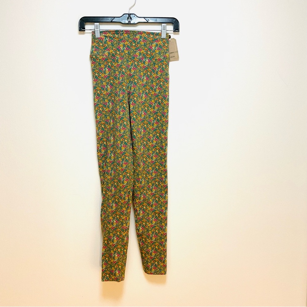 NWT NATURAL LIFE Vibrant Floral Leggings Size S/M